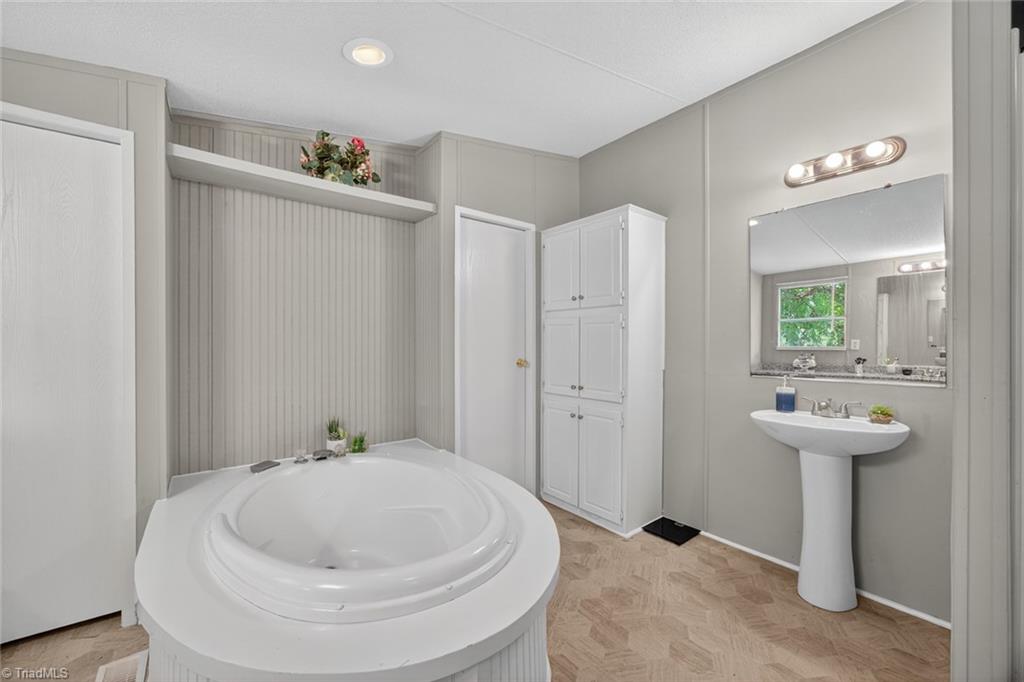 415 Drum Road Reidsville, NC 27320 - Photo 23 of 39 Gallery Image 23