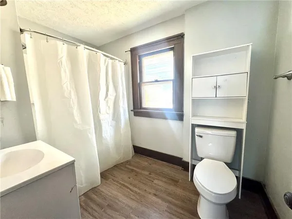 $65,000 | 904 West Clayton Street, New Castle, PA 16102