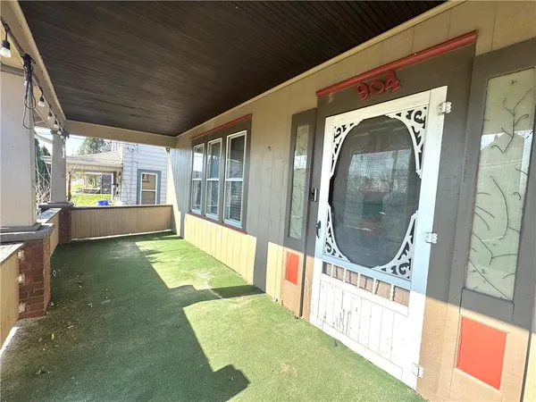 $65,000 | 904 West Clayton Street, New Castle, PA 16102