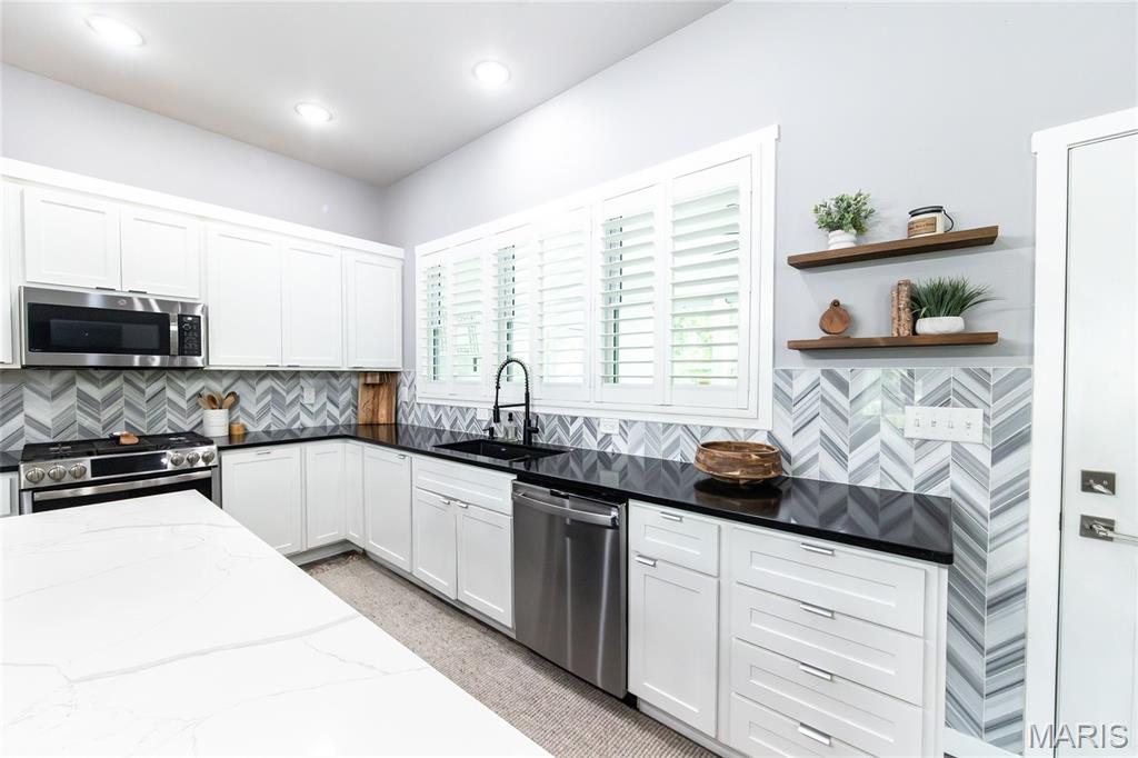 11475 Slate Circle Rolla, MO 65401 - Photo 16 of 68