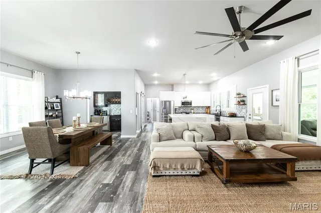 $609,900 | 11475 Slate Circle, Rolla, MO 65401