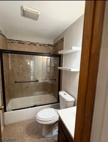 $2,400 | 428 Brook Street, Unit 1, Linden, NJ 07036