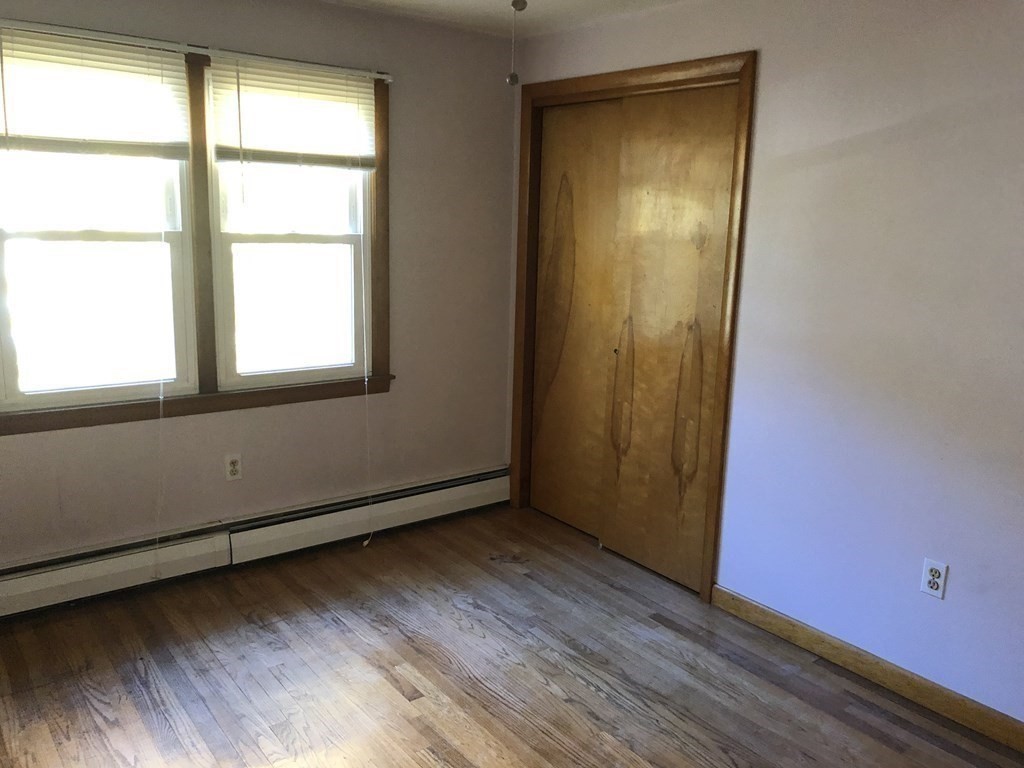 132 Pontoosic Road Westfield, MA 01085 - Photo 14 of 23 Gallery Image 14
