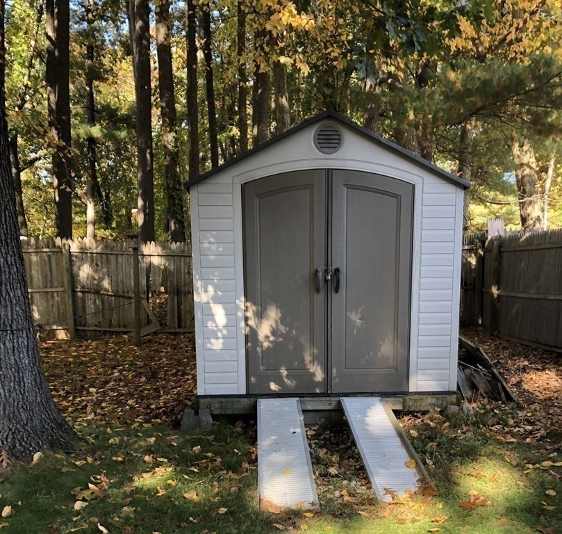132 Pontoosic Road Westfield, MA 01085 - Photo 19 of 23 Gallery Image 19