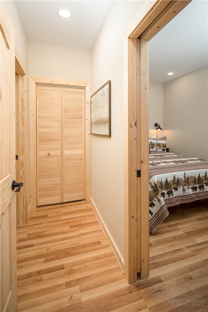 214 Lakeledge Road Beech Mountain, NC 28604 - Photo 16 of 23