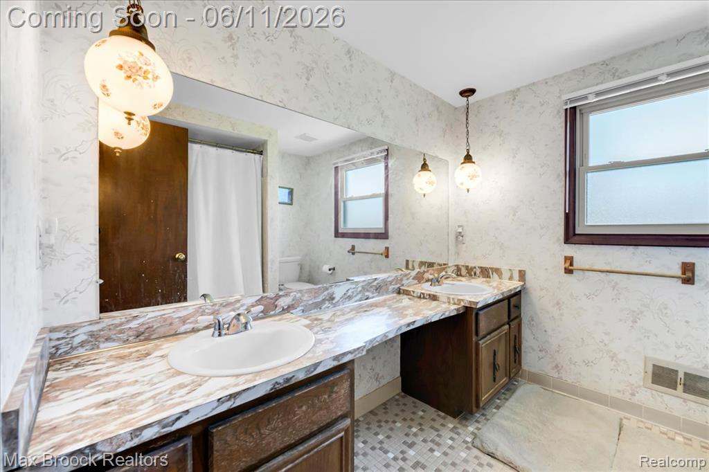 217 Stonetree Circle Rochester Hills, MI 48309 - Photo 32 of 44