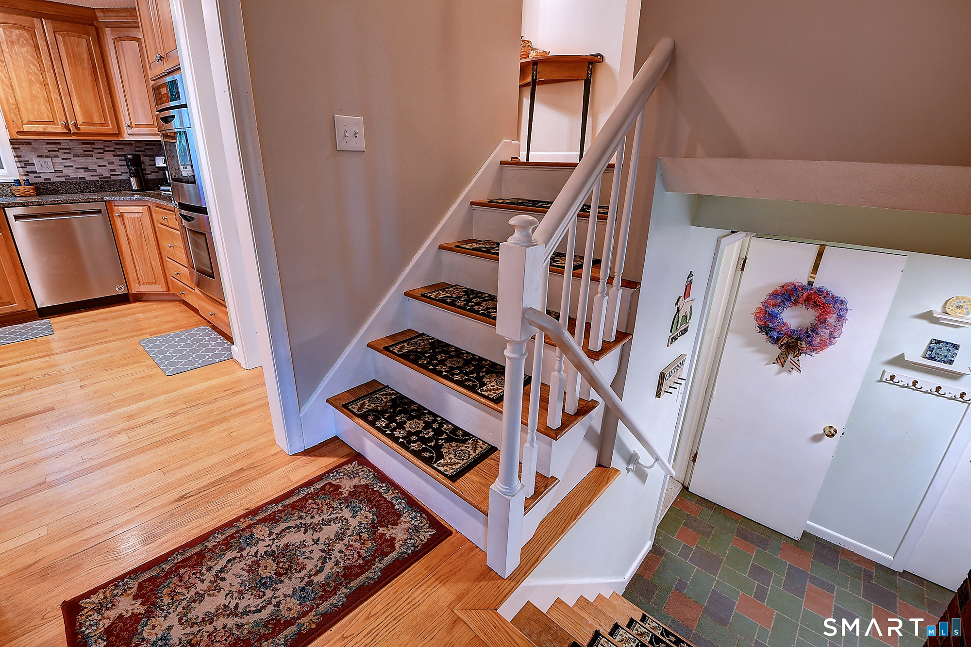 163 Dudley Road Wethersfield, CT 06109 - Photo 5 of 39