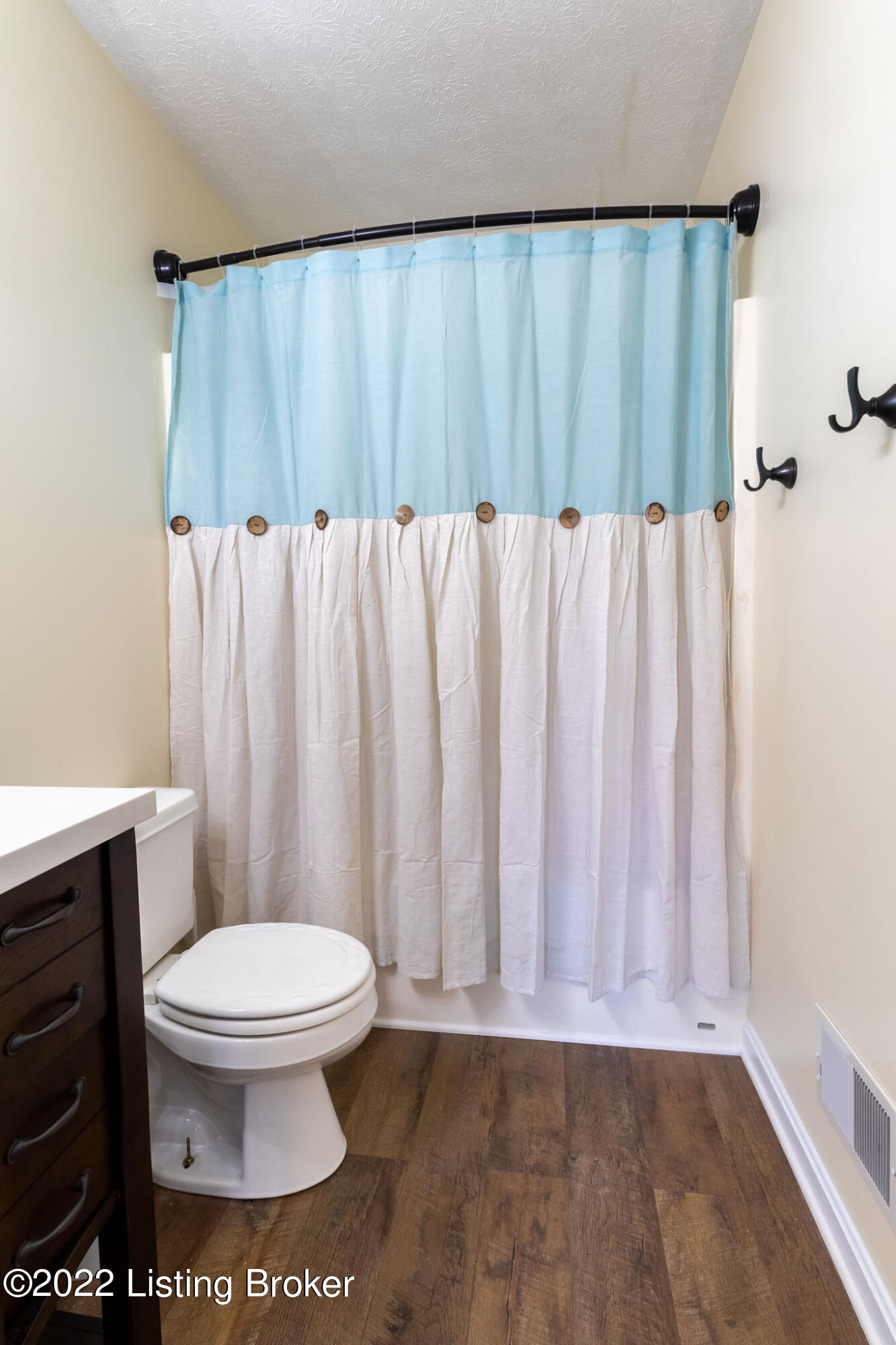 9808 Spring Pointe Court Louisville, KY 40229 - Photo 23 of 30 24