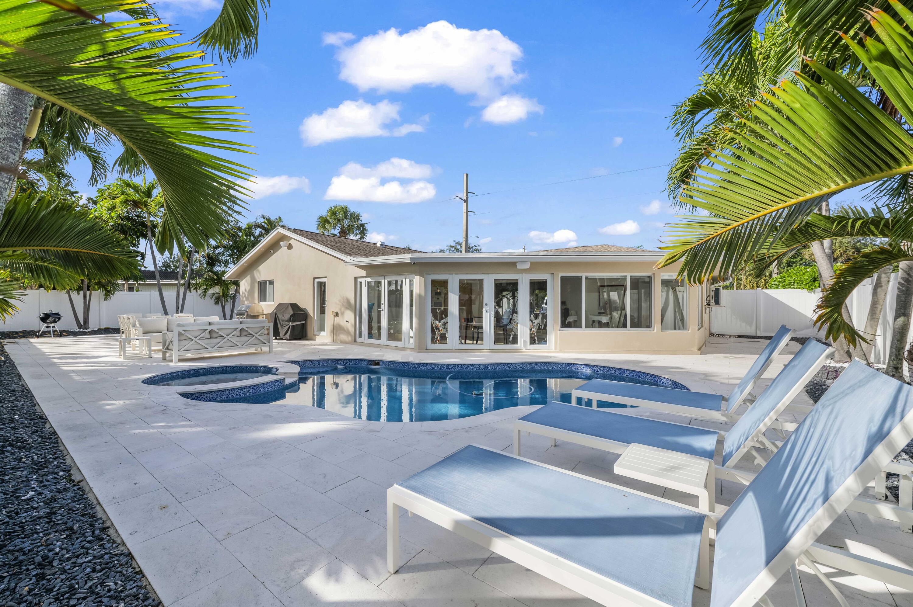 838 West Palmetto Park Road Boca Raton, FL 33486 - Photo 3 of 37 Heated Pool