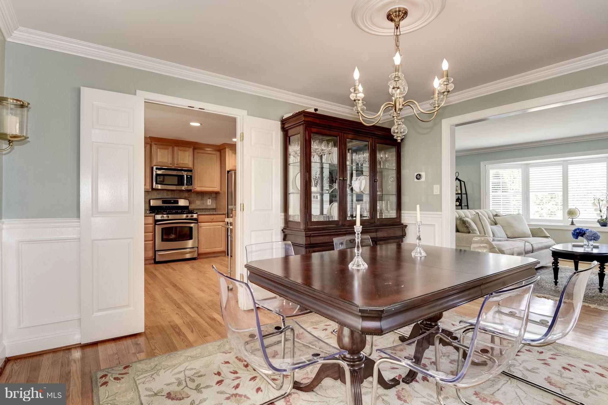 2318 Windsor Road Alexandria, VA 22307 - Photo 7 of 30 Dining Room