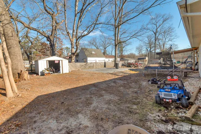 a house view with a outdoor space