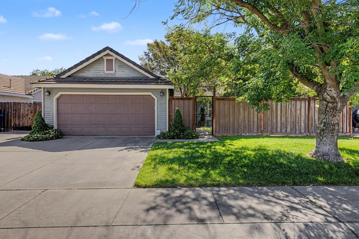 204 Gelf Lane Modesto, CA 95357 - Photo 1 of 29