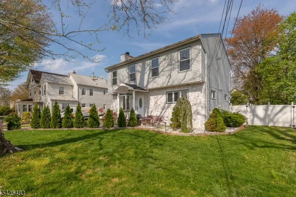 $695,000 | 243 North 12th Street, Kenilworth, NJ 07033