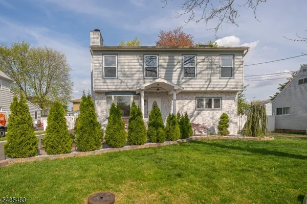 $695,000 | 243 North 12th Street, Kenilworth, NJ 07033