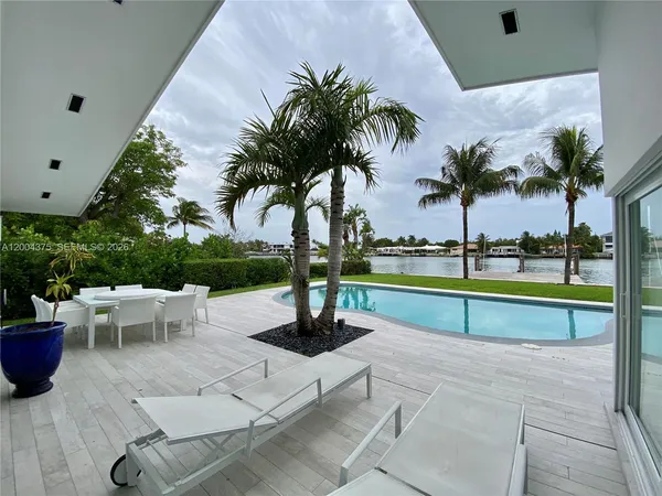 $30,000 | 265 North Shore Drive, Miami Beach, FL 33141