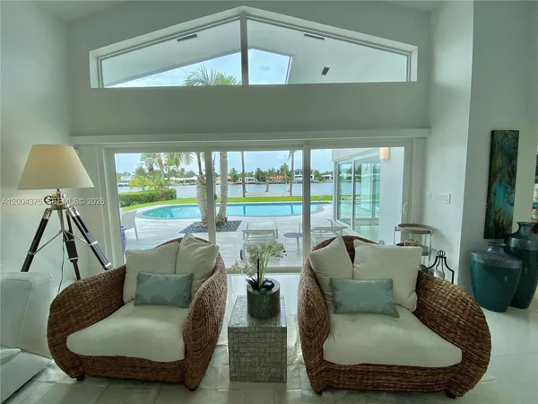 $30,000 | 265 North Shore Drive, Miami Beach, FL 33141