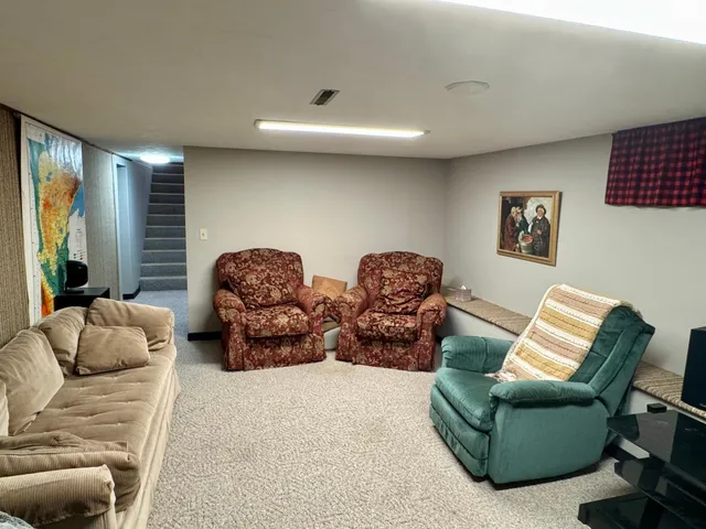 $199,900 | 705 South 12th Street, Olivia, MN 56277