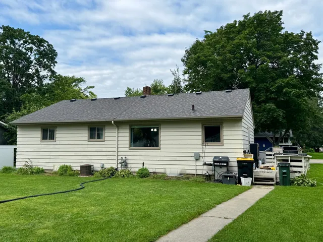 $199,900 | 705 South 12th Street, Olivia, MN 56277