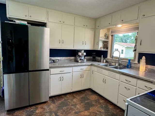 $199,900 | 705 South 12th Street, Olivia, MN 56277