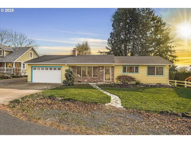 $599,900 | 2810 Southeast Swain Avenue, Milwaukie, OR 97267