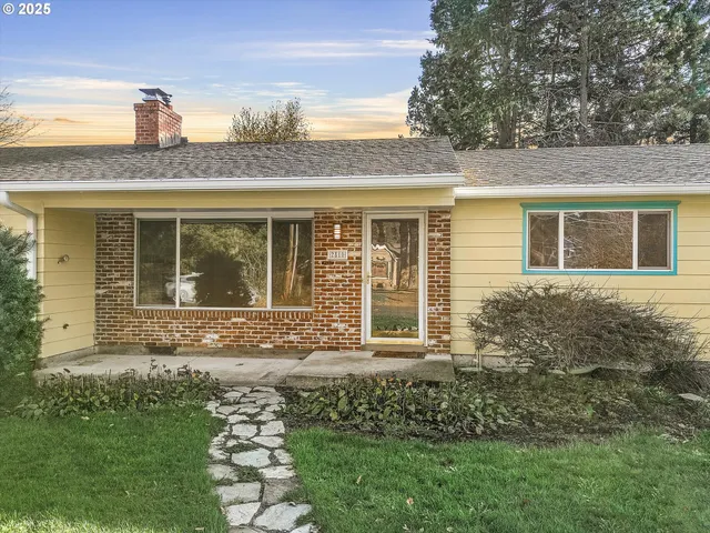 $599,900 | 2810 Southeast Swain Avenue, Milwaukie, OR 97267