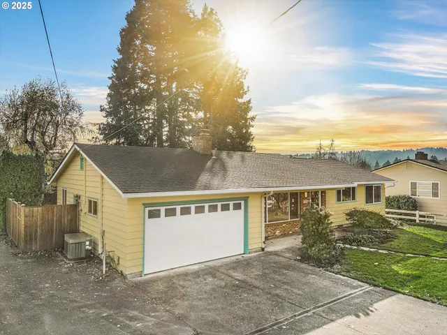 $599,900 | 2810 Southeast Swain Avenue, Milwaukie, OR 97267