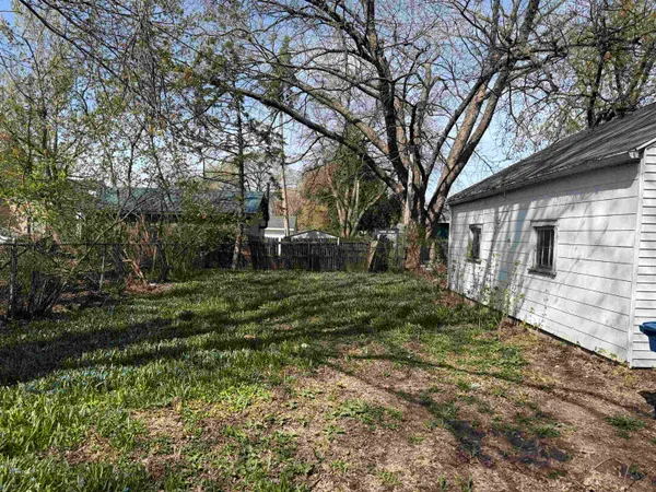 $225,000 | 60-62 Tayco Street, Menasha, WI 54952