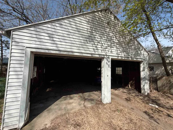 $225,000 | 60-62 Tayco Street, Menasha, WI 54952