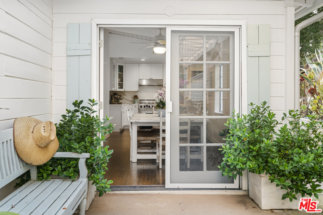 1111 Canyon Trail Topanga, CA 90290 - Photo 17 of 47