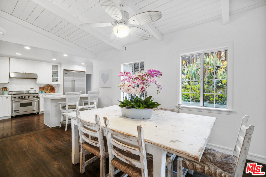 1111 Canyon Trail Topanga, CA 90290 - Photo 18 of 47