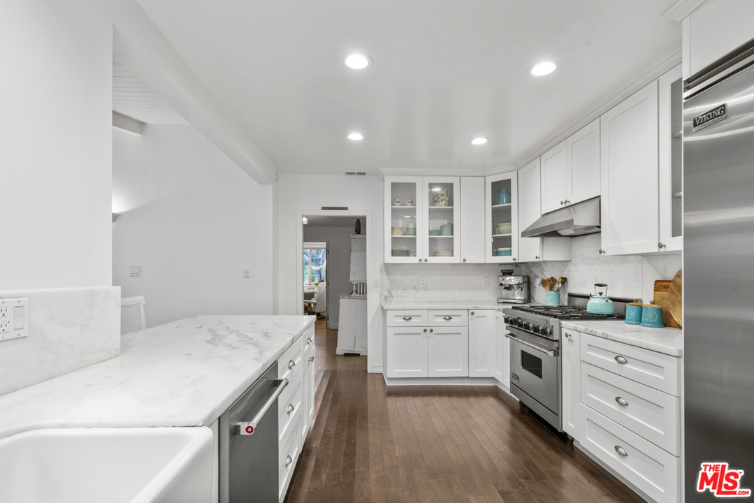 1111 Canyon Trail Topanga, CA 90290 - Photo 23 of 47