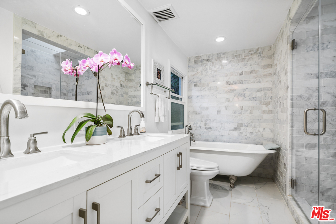 1111 Canyon Trail Topanga, CA 90290 - Photo 26 of 47