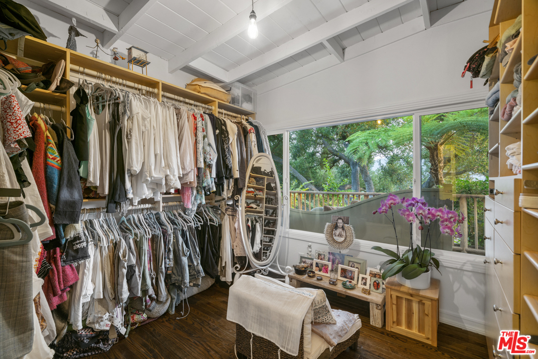 1111 Canyon Trail Topanga, CA 90290 - Photo 28 of 47