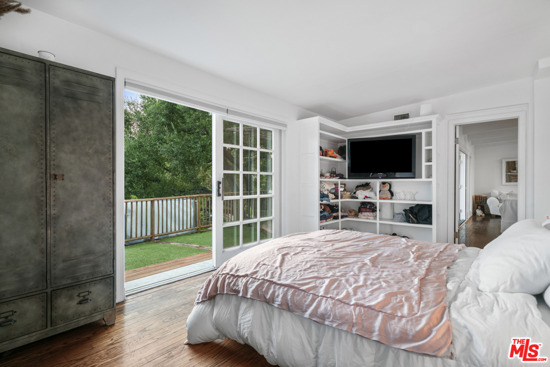 1111 Canyon Trail Topanga, CA 90290 - Photo 30 of 47