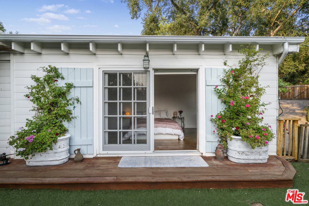 1111 Canyon Trail Topanga, CA 90290 - Photo 31 of 47