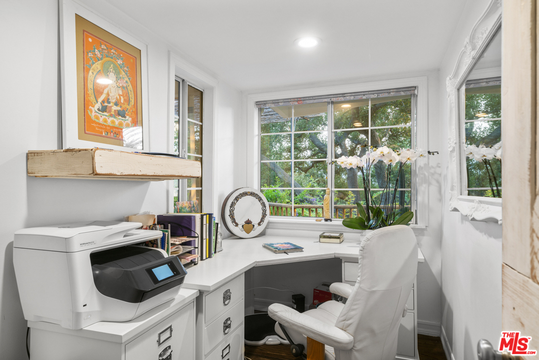 1111 Canyon Trail Topanga, CA 90290 - Photo 34 of 47