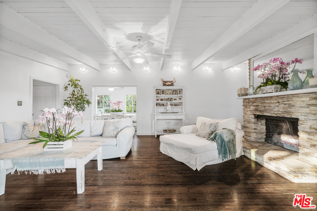 1111 Canyon Trail Topanga, CA 90290 - Photo 5 of 47