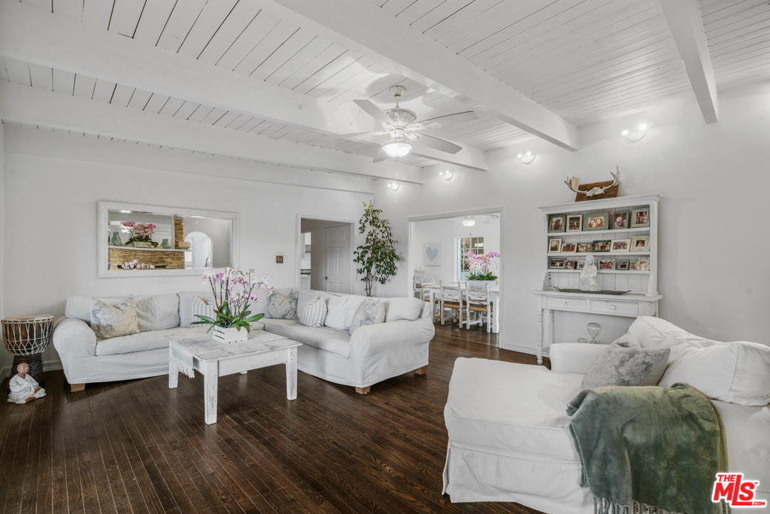 1111 Canyon Trail Topanga, CA 90290 - Photo 6 of 47