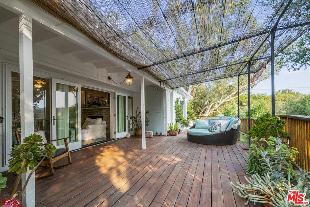 1111 Canyon Trail Topanga, CA 90290 - Photo 10 of 47