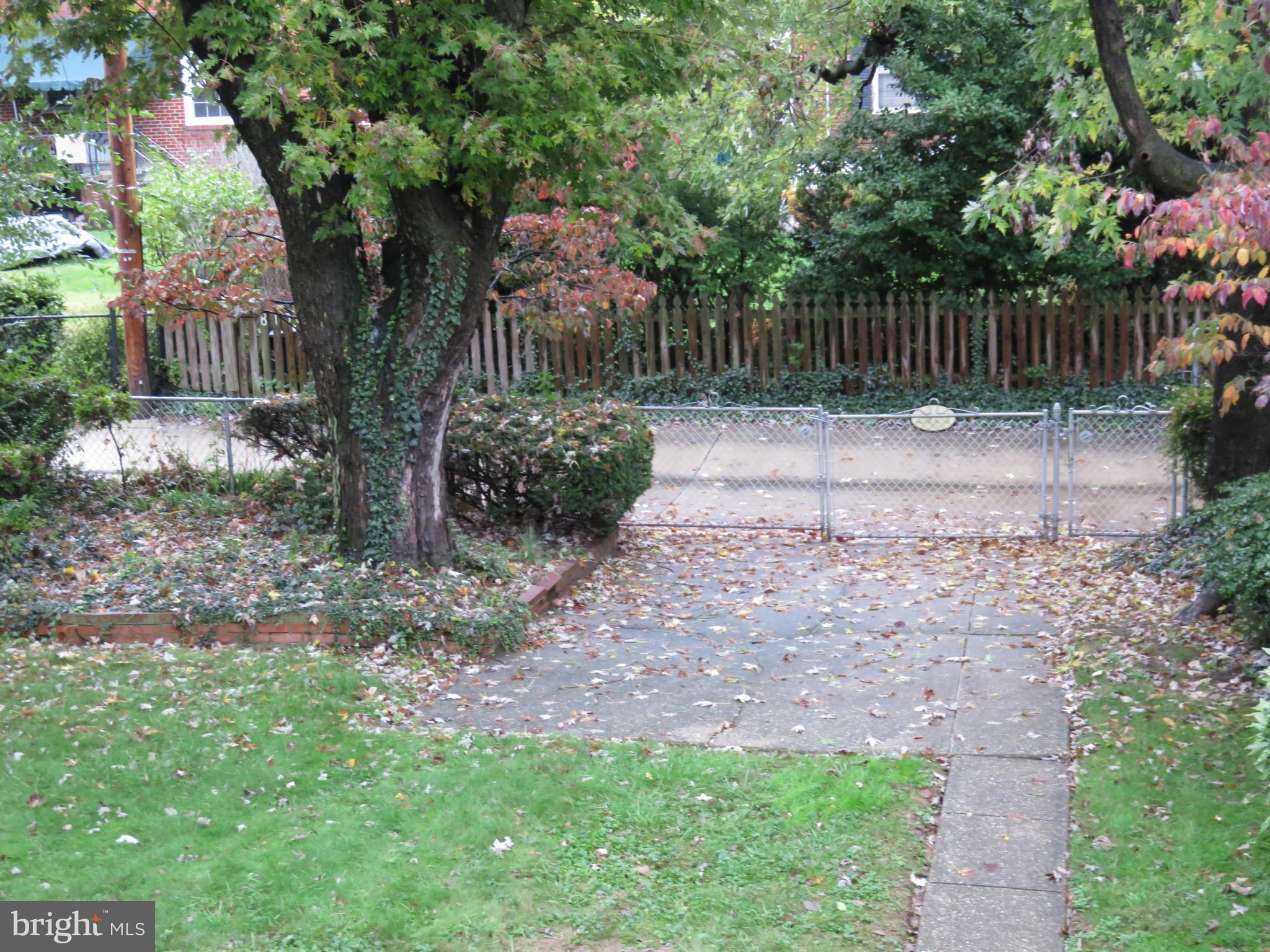 8129 Barksdale Road Towson, MD 21286 - Photo 25 of 28 Rear Parking