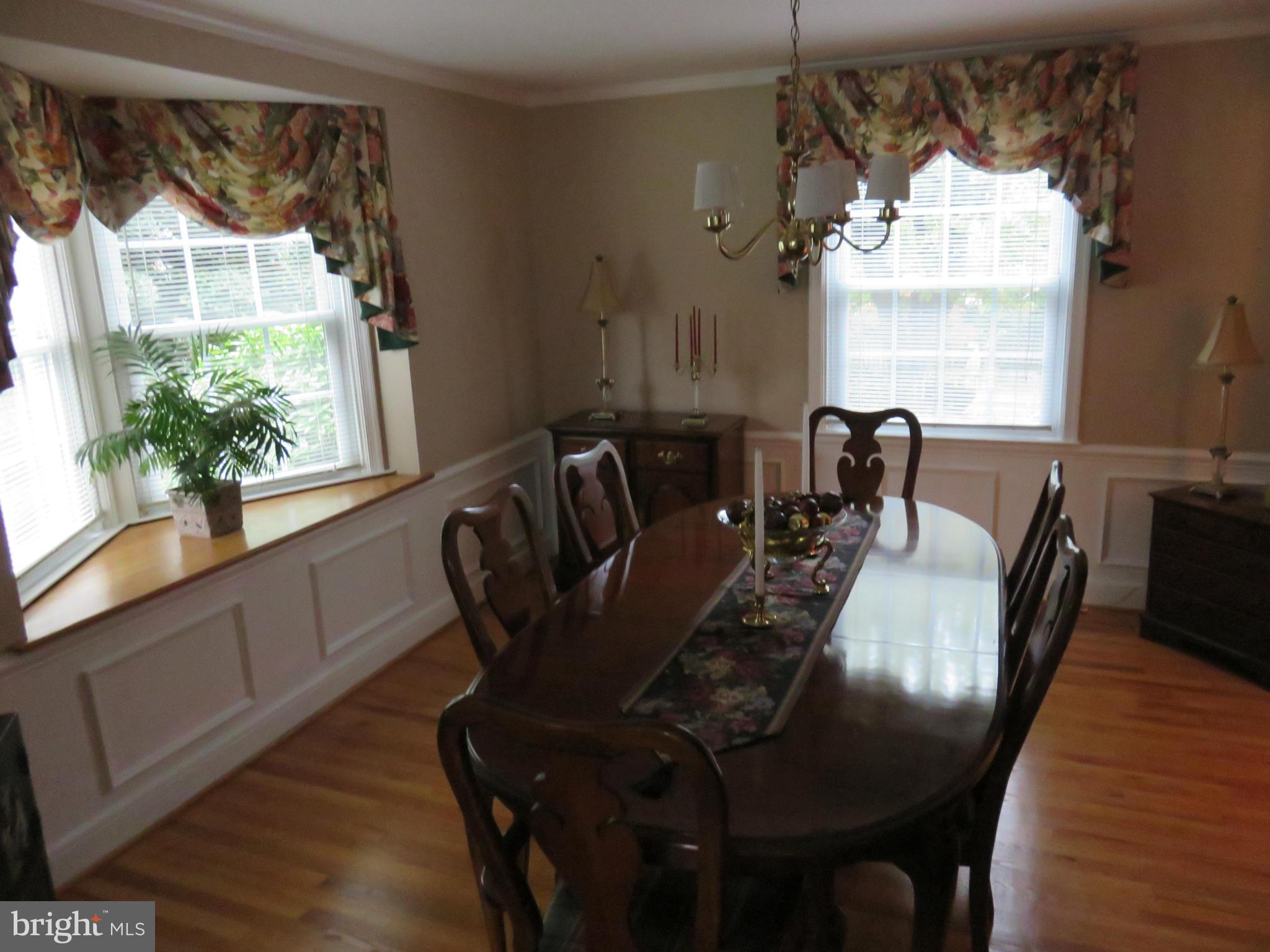 8129 Barksdale Road Towson, MD 21286 - Photo 9 of 28 Dining Room