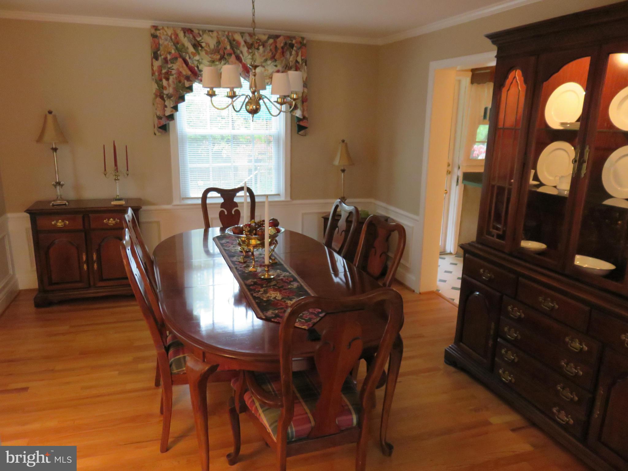 8129 Barksdale Road Towson, MD 21286 - Photo 10 of 28 Dining Room