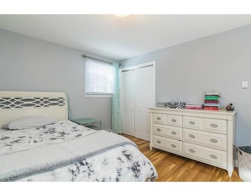 38 Juniper Road Andover, MA 01810 - Photo 11 of 26 Gallery Image 11