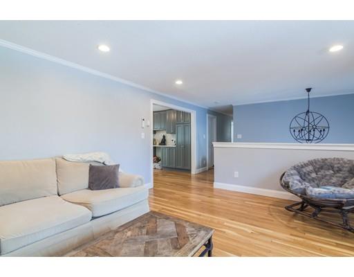 38 Juniper Road Andover, MA 01810 - Photo 4 of 26 Gallery Image 4