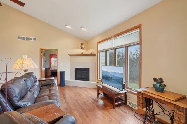 $650,000 | 7797 Schurch Road, Barneveld, WI 53507