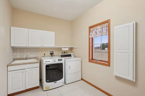 $699,900 | 7797 Schurch Road, Barneveld, WI 53507