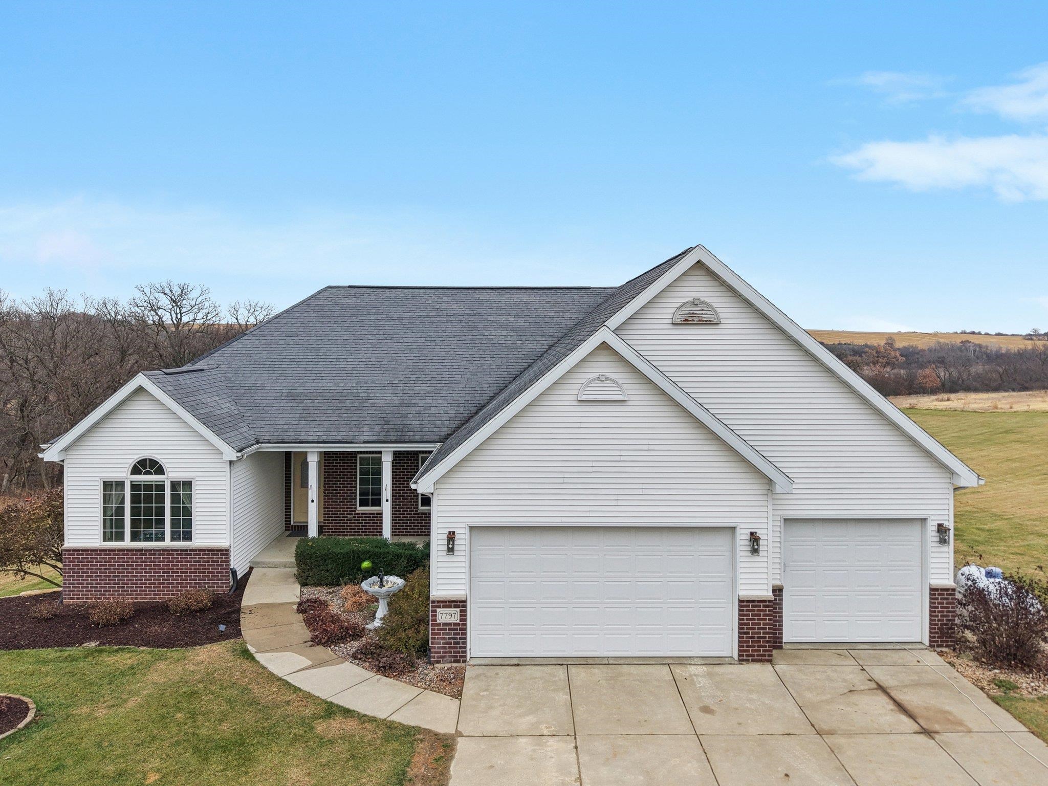 7797 Schurch Road Barneveld, WI 53507 - Photo 4 of 90