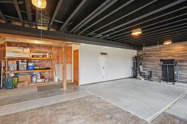 $650,000 | 7797 Schurch Road, Barneveld, WI 53507