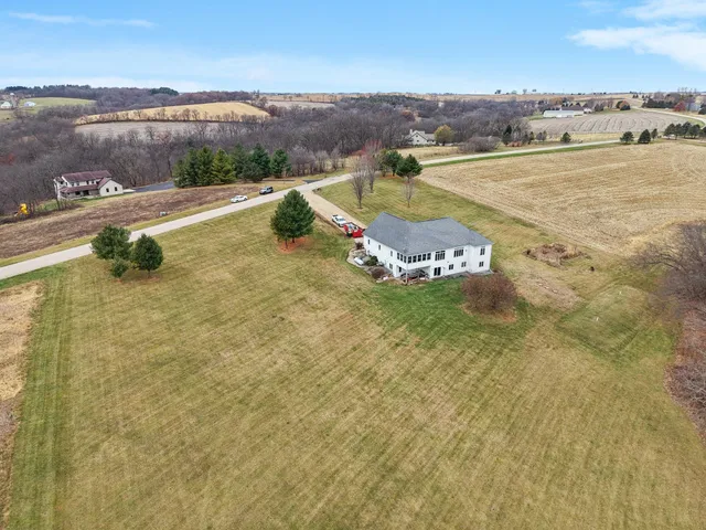 $650,000 | 7797 Schurch Road, Barneveld, WI 53507