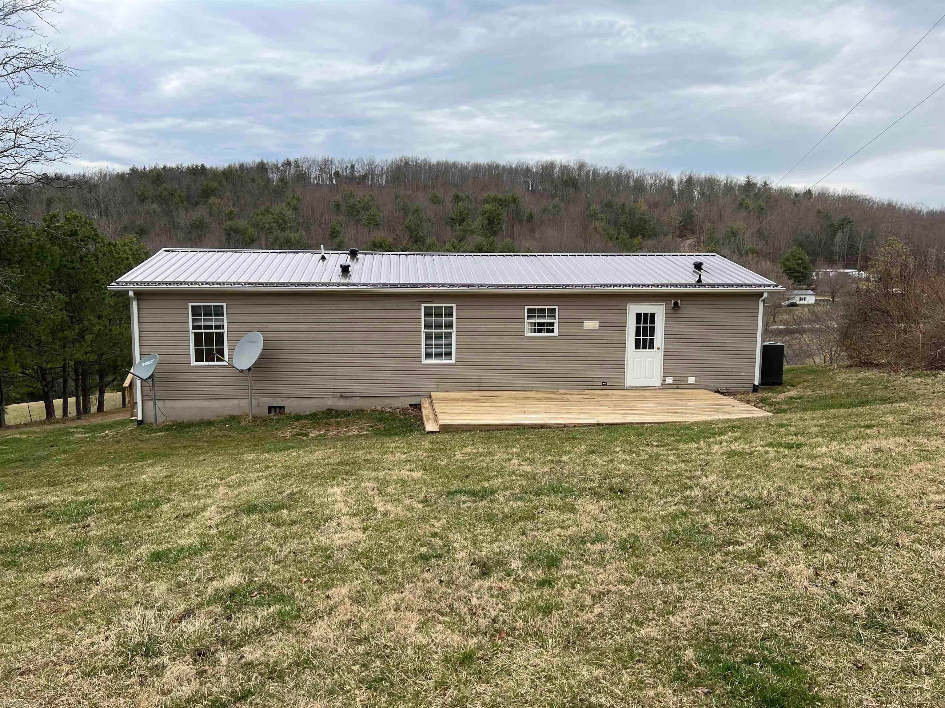 3950 Sunflower Road Pilot, VA 24138 - Photo 20 of 42 Gallery Image 20